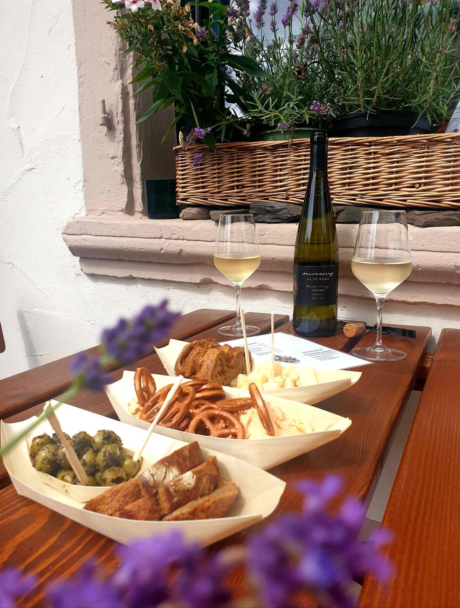 Zur Alten Rebe Ferienhaus Und Weingut 孔茨 外观 照片